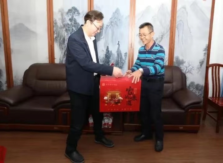 海南省总工会到海南矿业开展新春慰问