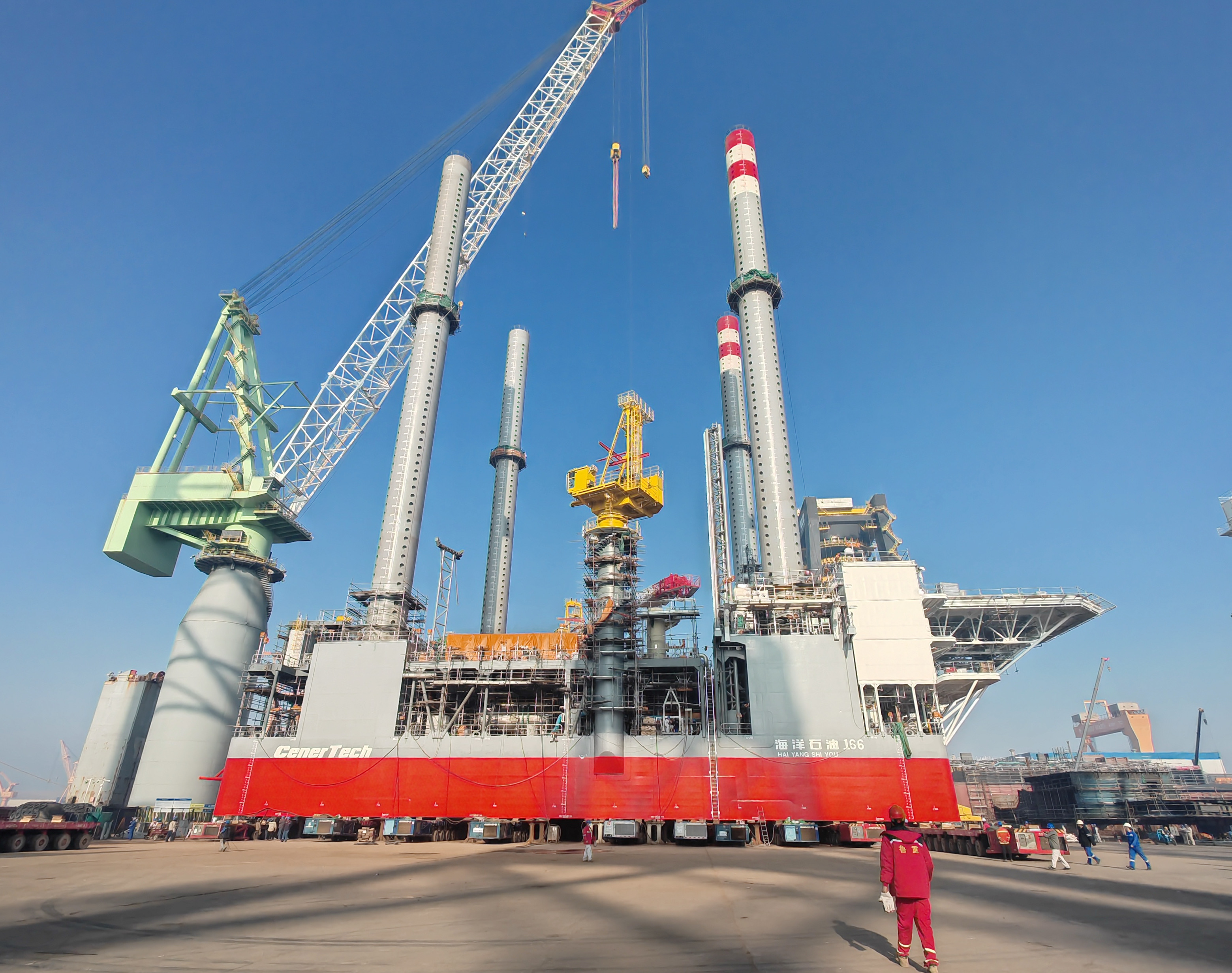 洛克石油涠洲10-3油田西区开发项目自安装生产处理平台（MOPU）成功下水